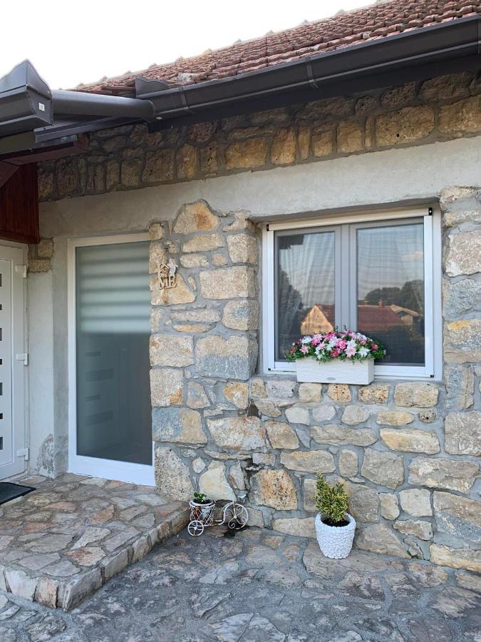 Kuca Za Iznajmljivanje Andrija Ljubuški Exteriör bild