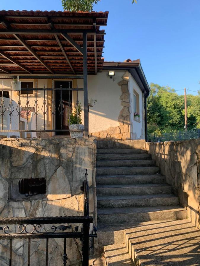 Kuca Za Iznajmljivanje Andrija Ljubuški Exteriör bild